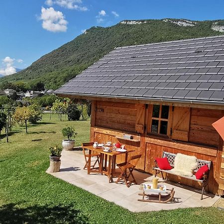 Вілла Au Petit Chalet Avec Son Spa - Escapade En Amoureux ! Cruet Екстер'єр фото