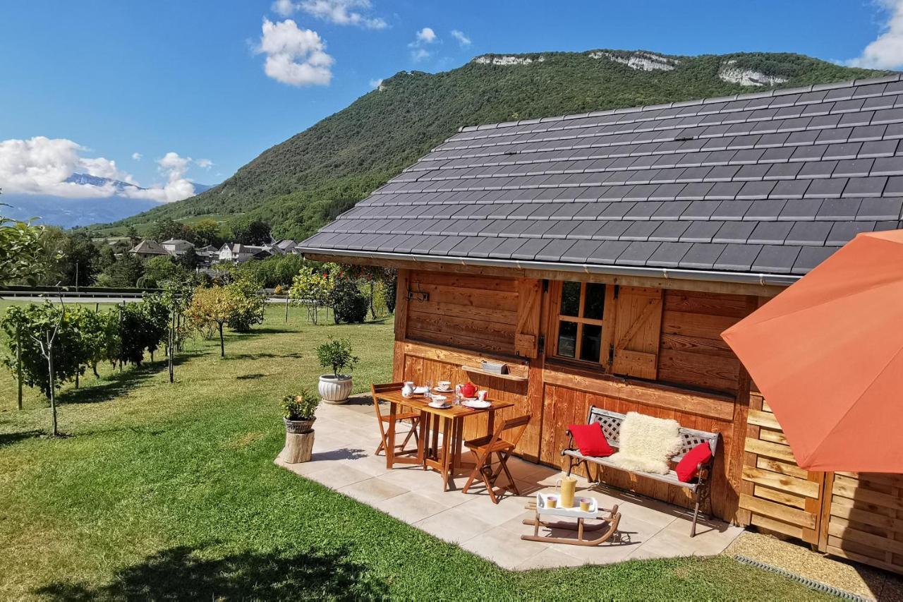 Au Petit Chalet Avec Son Spa - Escapade En Amoureux ! Cruet Екстер'єр фото